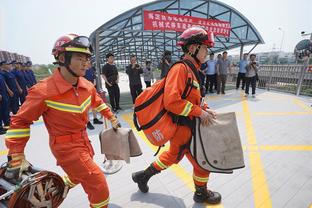 佩顿二世：克莱和维金斯遭遇了很大的压力 他们知道如何摆脱困境